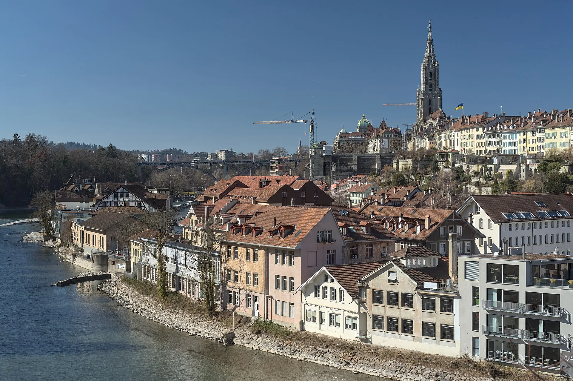 Bern’s old town and cathedral above the Aare.
