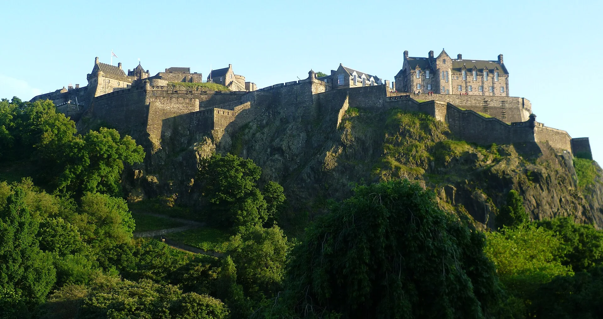 Edinburgh Castle above the city from the north