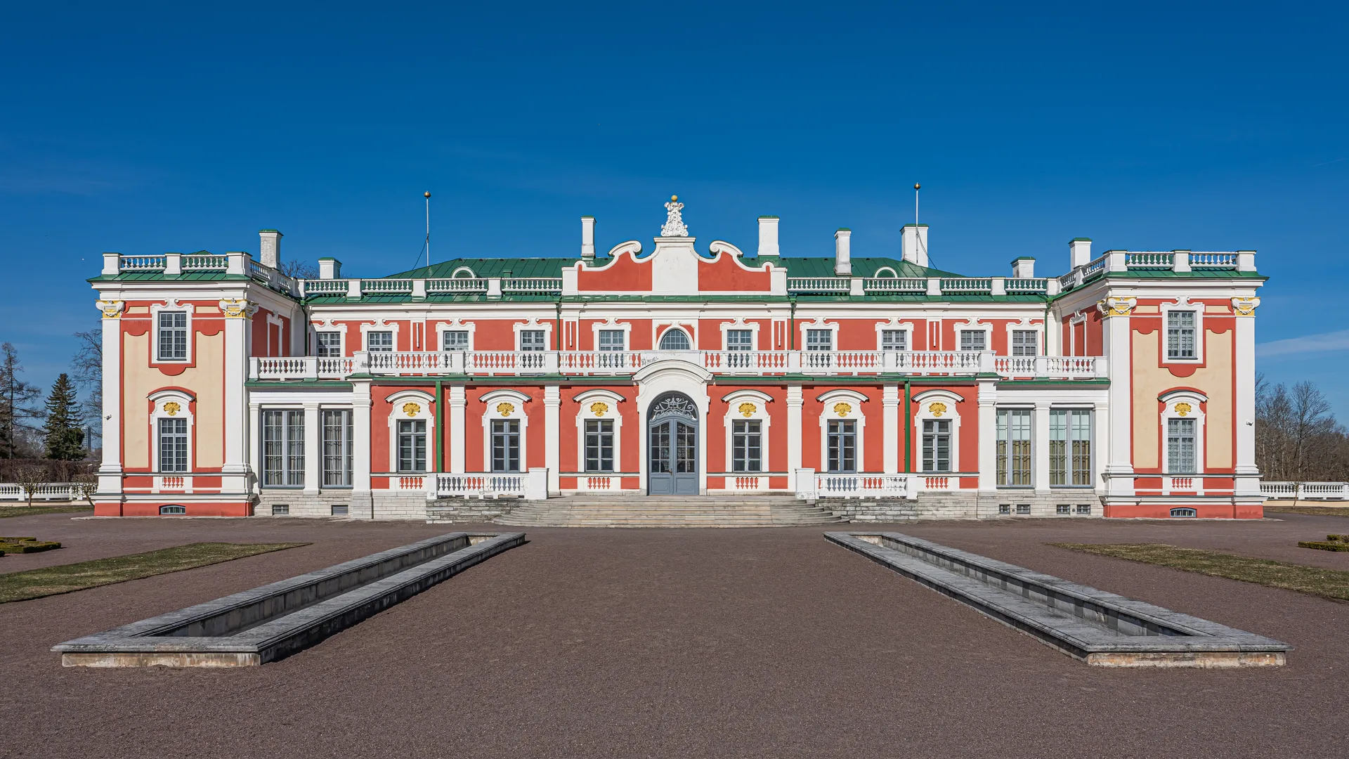 Kadriorg Palace and its formal garden in Tallinn
