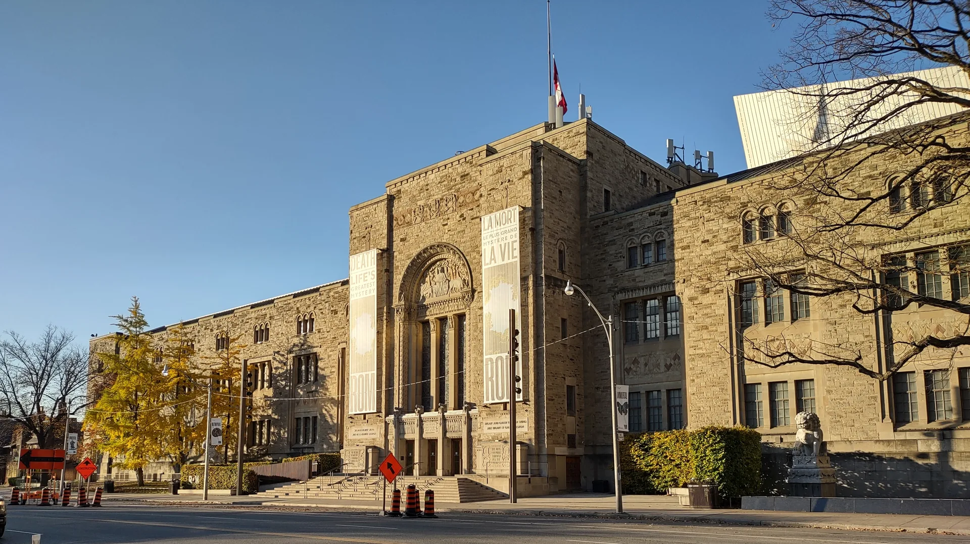 The Royal Ontario Museum’s stone Avenue Road facade in morning light