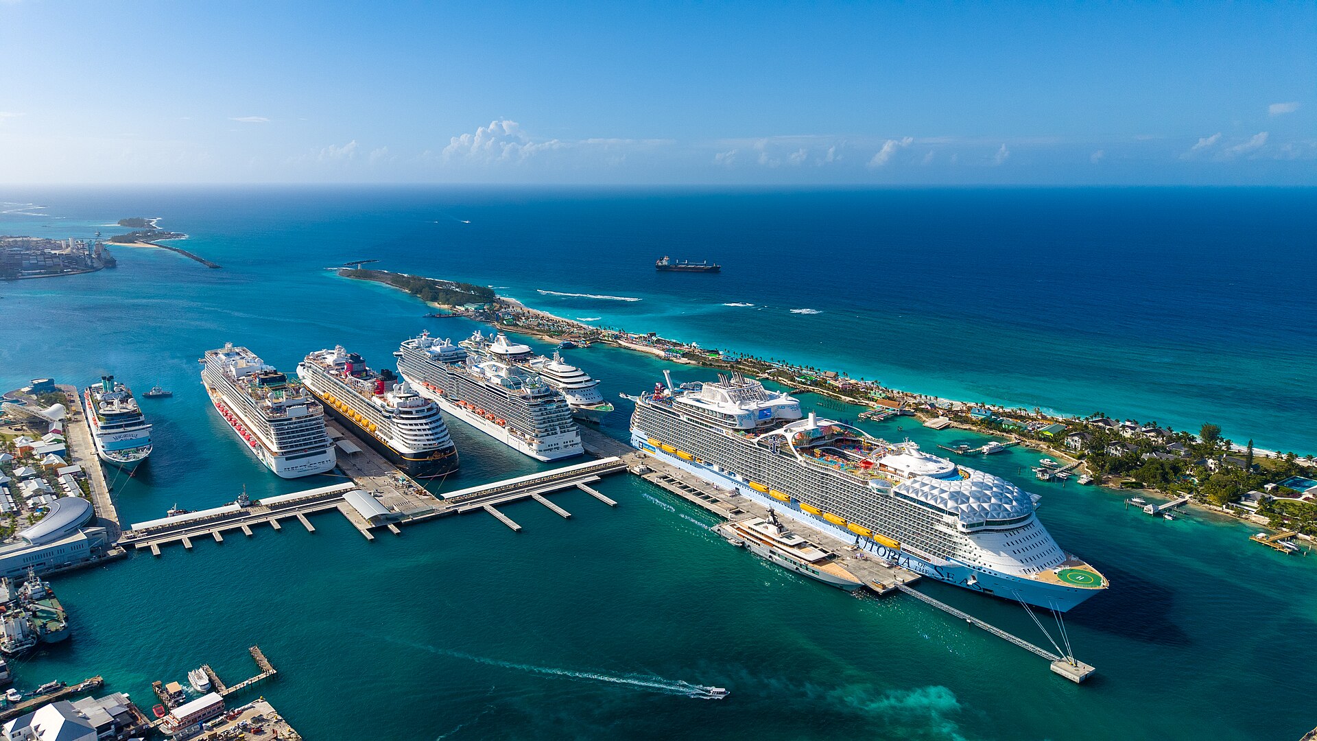 Cruise ships and turquoise water at Nassau Harbour, New Providence